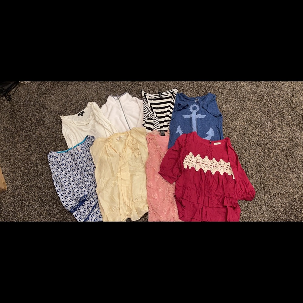 Group of tops. Sized XS & S.